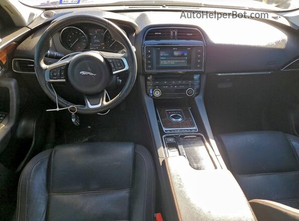 SADCK2FX6JA269689 2018 JAGUAR F-PACE Blue Vista del salpicadero