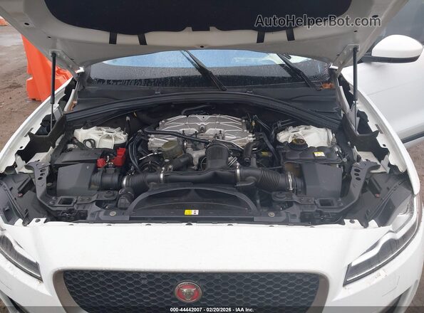 SADCL2BV5HA899506 2017 JAGUAR F-PACE White 
