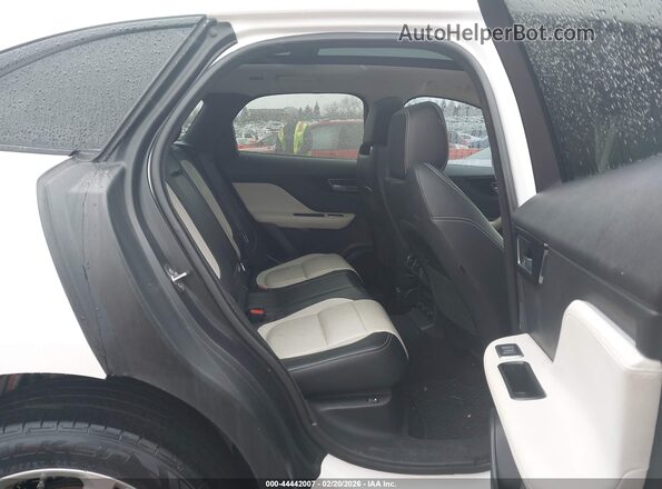 SADCL2BV5HA899506 2017 JAGUAR F-PACE White 