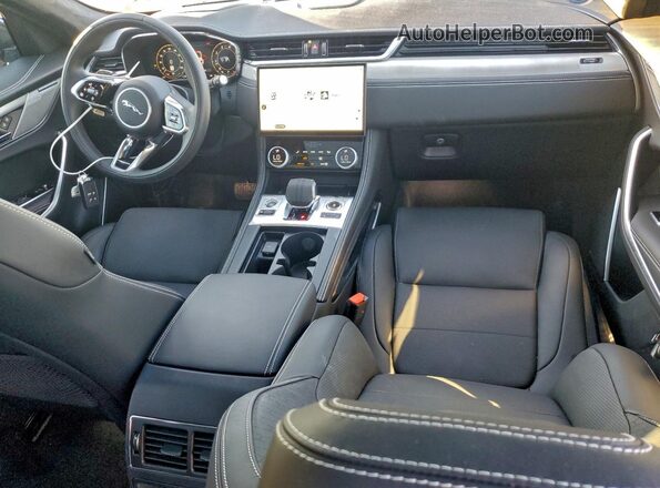 SADCT2EX6TA757638 2026 JAGUAR F-PACE Черный Вид панели приборов