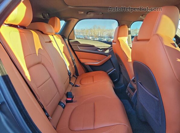 SADCT2FU2TA759536 2026 JAGUAR F-PACE Белый Вид задней части салона