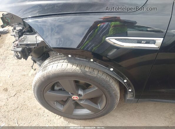 SADFJ2FX1K1Z67726 2019 JAGUAR E-PACE Black 