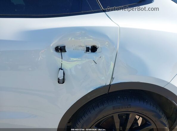 SADFK2FX5L1Z83894 2020 JAGUAR E-PACE White 