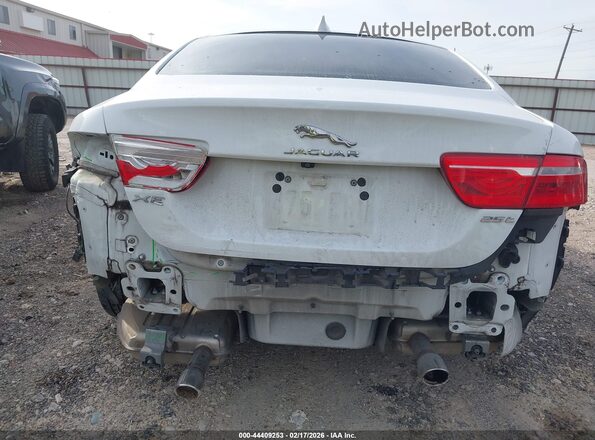 SAJAD4FX9JCP32648 2018 JAGUAR XF Белый Вид спереди