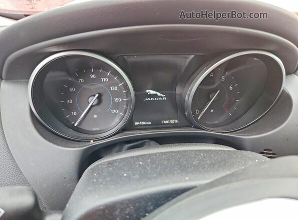 SAJAE4FX6JCP34869 2018 JAGUAR XF Red Widok zestawu wskaźników