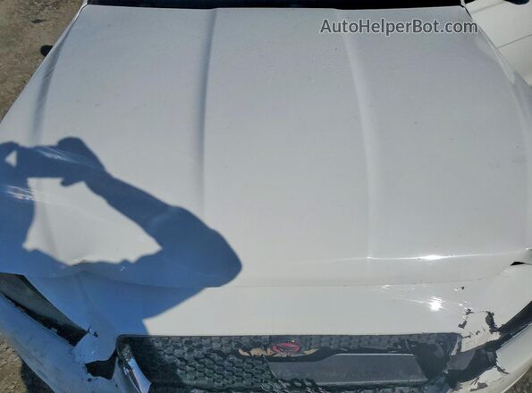 SAJAS4FX7KCP52694 2019 JAGUAR XF White Vista interior trasera