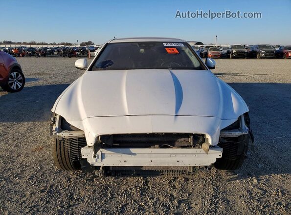 SAJBD4BVXGCY20495 2016 JAGUAR XF White Widok z przodu