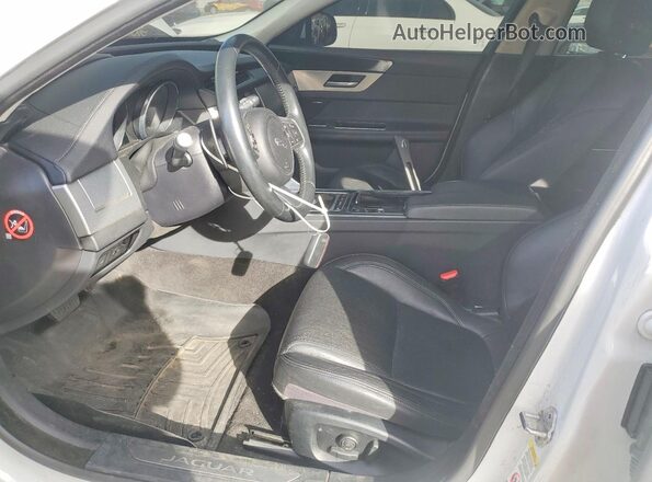 SAJBE4BV0GCY13973 2016 JAGUAR XF White Widok deski rozdzielczej