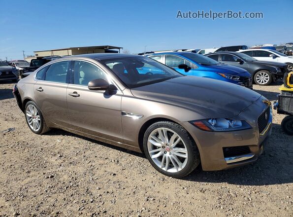 SAJBE4BV6GCY11578 2016 JAGUAR XF Tan Przód prawy