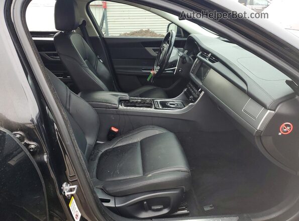SAJBJ4BV6GCY22074 2016 JAGUAR XF Black Вид салону спереду