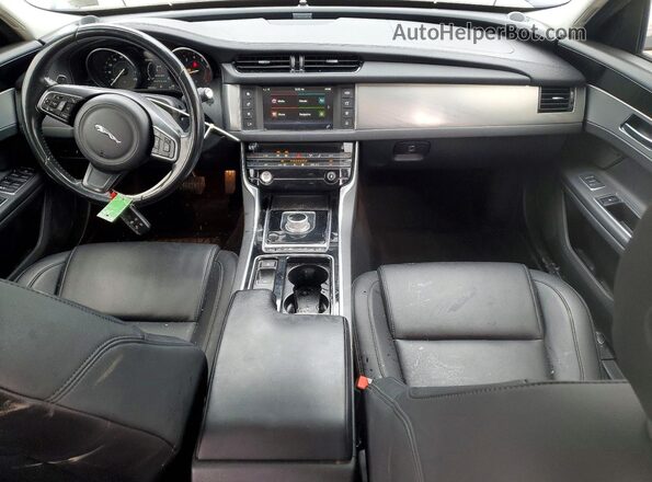 SAJBJ4BV6GCY22074 2016 JAGUAR XF Black Вид панелі приладів