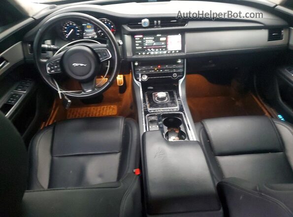 SAJBJ4FX4KCY79037 2019 JAGUAR XF White Dashboard view