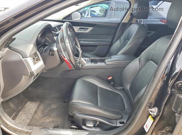 SAJBJ4FX9KCY78949 2019 JAGUAR XF Black Вид салону спереду