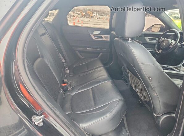 SAJBK4BV1GCY15479 2016 JAGUAR XF Black უკანა სავარძლების ხედი