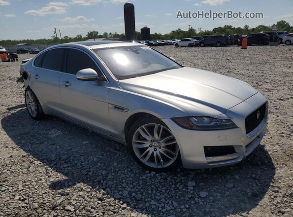 SAJBK4BVXGCY11401 2016 JAGUAR XF Silver Front right