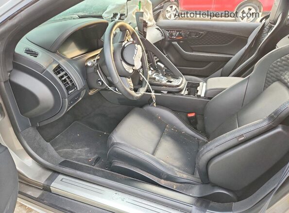 SAJD51FE0NCK79114 2022 JAGUAR F-TYPE Gray Front interior view