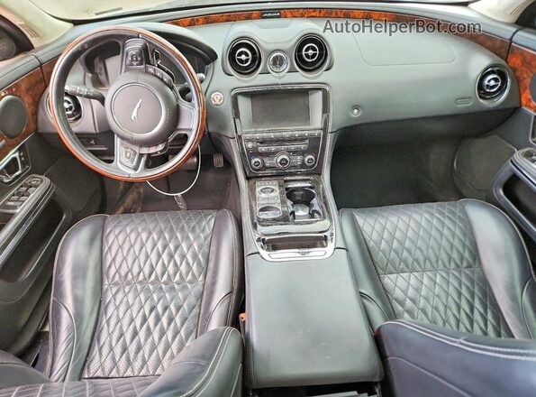 SAJWJ2GD3G8W03257 2016 JAGUAR XJL Silver Dashboard view
