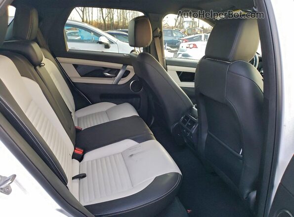 SALCL2FX5PH321640 2023 LAND ROVER DISCOVERY White Вид задніх сидінь