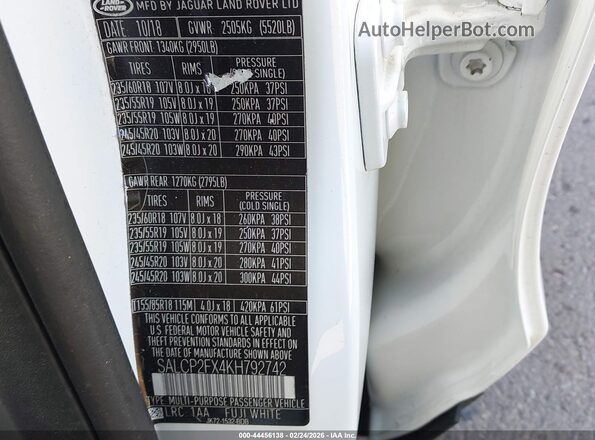 SALCP2FX4KH792742 2019 LAND ROVER DISCOVERY SPORT White Շարժիչի բաժամունքի տեսք