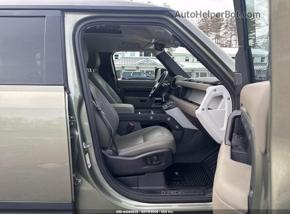 SALE1EEU2L2021249 2020 LAND ROVER DEFENDER Зеленый Вид салона спереди
