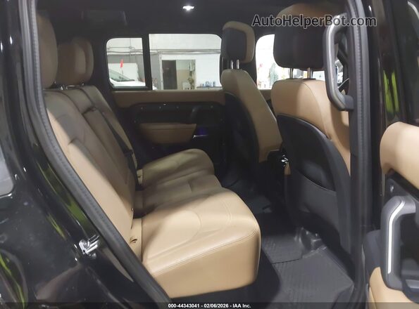 SALE27EU7S2406247 2025 LAND ROVER DEFENDER Black Widok naklejki z numerem VIN