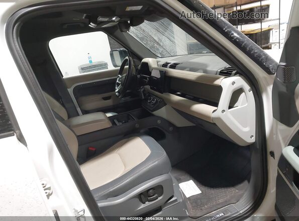 SALE3ERUXN2097812 2022 LAND ROVER DEFENDER Белый Вид салона спереди