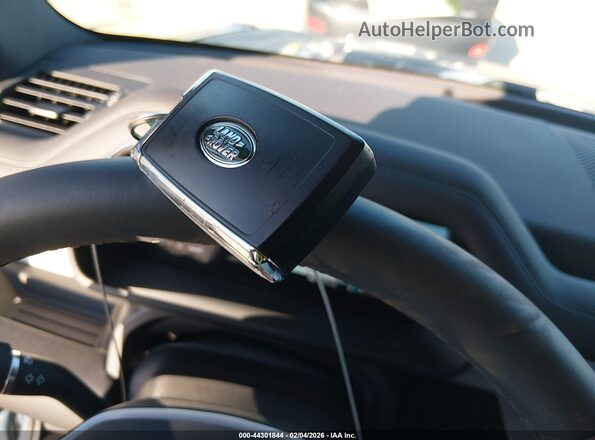 SALEJ7EX4S2448971 2025 LAND ROVER DEFENDER Light Blue Dashboard view