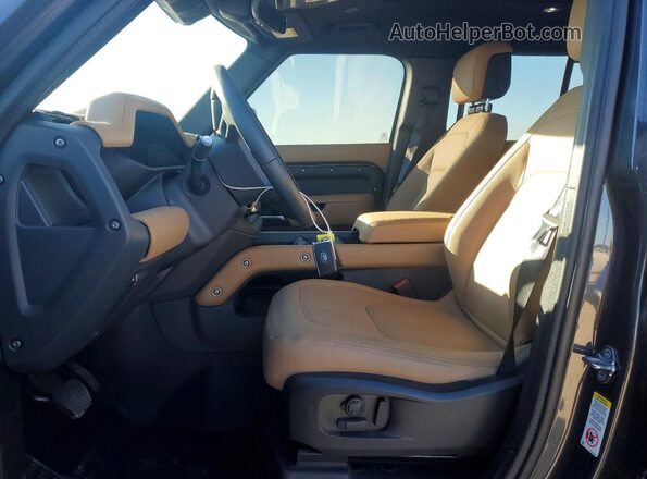 SALEJ7EX9S2429302 2025 LAND ROVER DEFENDER Gray Widok wnętrza z przodu