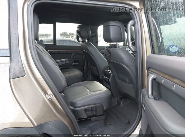 SALEJFFU7S2453063 2025 LAND ROVER DEFENDER Brown Вид наклейки з VIN-кодом