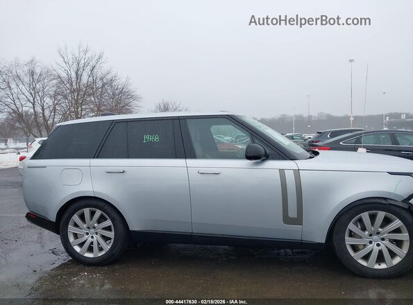 SALKP9FU9SA301715 2025 LAND ROVER RANGE ROVER Silver Вид задньої частини салону