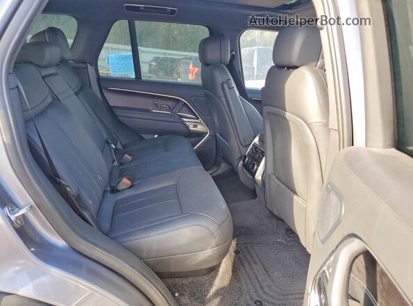 SALKP9FUXPA021227 2023 LAND ROVER RANGE Silver Rear interior view