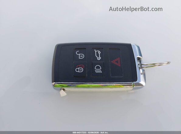 SALRJ2FX6S2513869 2025 LAND ROVER DISCOVERY White Widok deski rozdzielczej