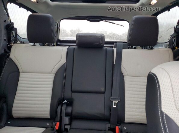 SALRL2FX4S2505375 2025 LAND ROVER DISCOVERY White Հետևի նստատեղերի տեսք