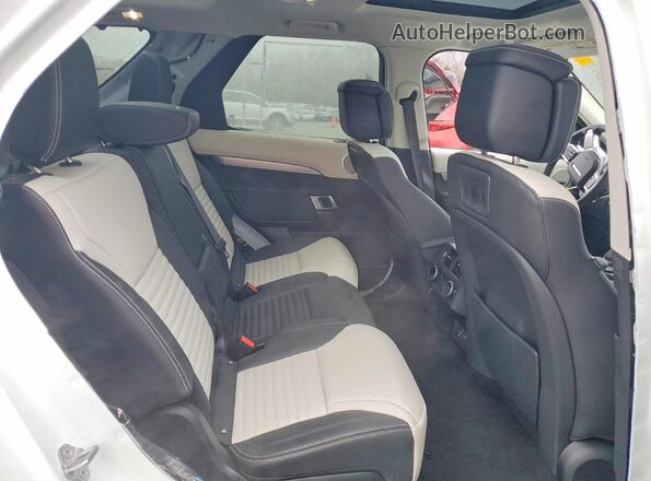 SALRL2FX4S2505375 2025 LAND ROVER DISCOVERY White Սալոնի հետևի տեսք