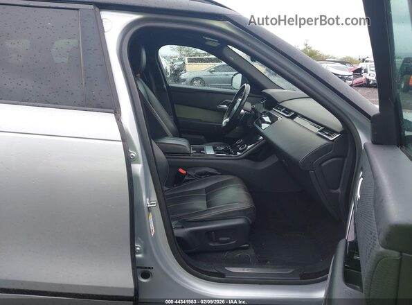 SALYL2EXXKA783653 2019 LAND ROVER RANGE ROVER VELAR Silver Front interior view