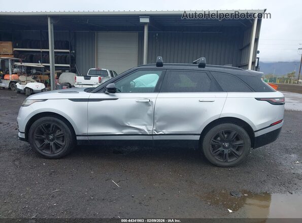 SALYL2EXXKA783653 2019 LAND ROVER RANGE ROVER VELAR Silver 360 interior view