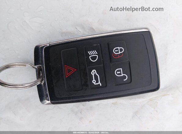SALYT2EXXMA305879 2021 LAND ROVER RANGE ROVER VELAR White Widok deski rozdzielczej