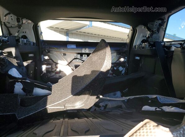 SALZJ2FX2RH263912 2024 LAND ROVER RANGE Белый Вид задних сидений