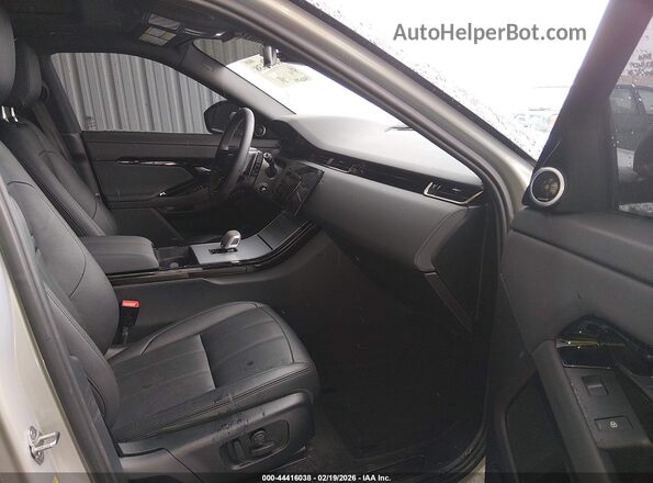 SALZJ2FX6RH240245 2024 LAND ROVER RANGE ROVER EVOQUE Gray Widok wnętrza z przodu