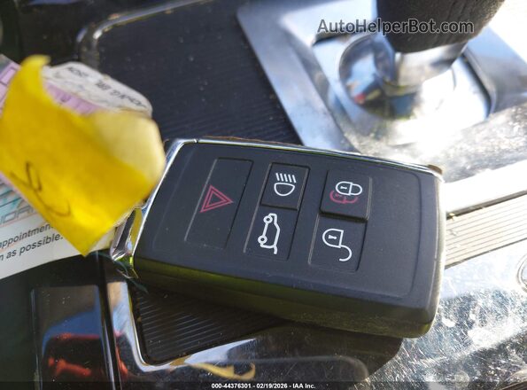 SALZW2GX7PH211091 2023 LAND ROVER RANGE ROVER EVOQUE Gray Առջևի վահանակի տեսք