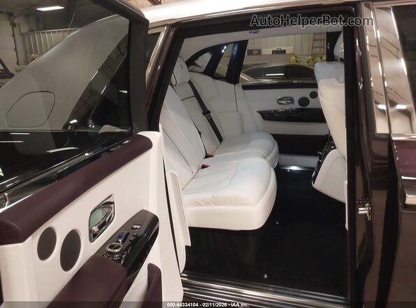 SCA687S56JU104577 2018 ROLLS-ROYCE PHANTOM Purple 