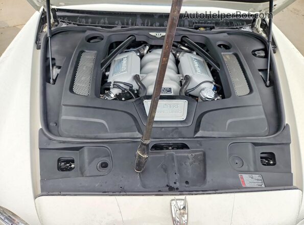 SCBBG7ZH3GC002262 2016 BENTLEY MULSANNE White Widok wnętrza z tyłu