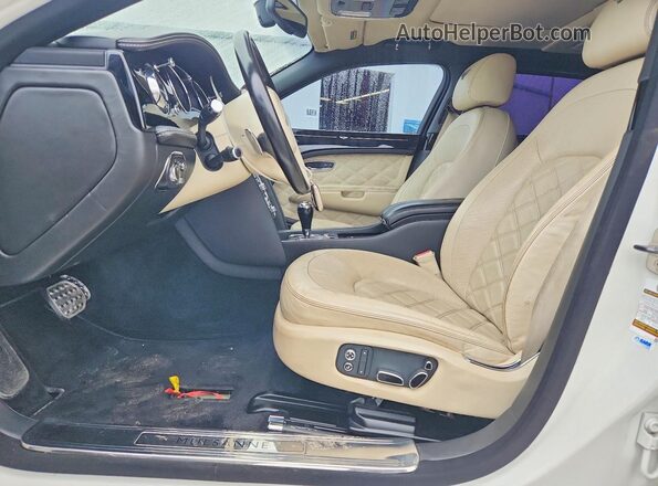 SCBBG7ZH3GC002262 2016 BENTLEY MULSANNE White Widok wnętrza z przodu