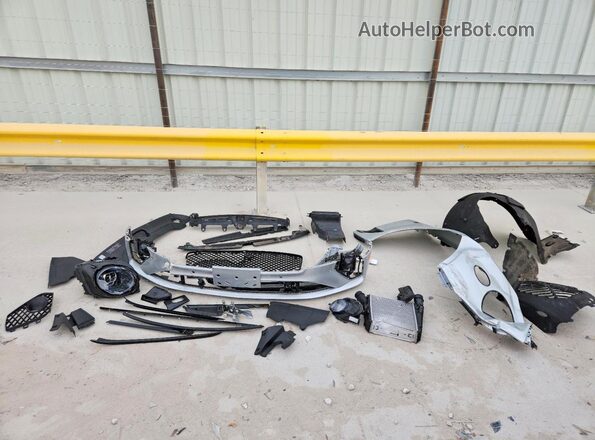 SCBDG4ZG2PC004678 2023 BENTLEY OTHER Silver ძრავის განყოფილების ხედი