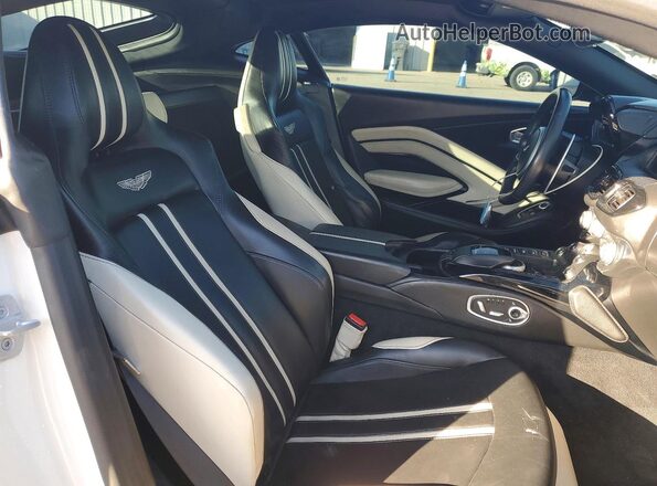 SCFSMGAW8KGN00881 2019 ASTON MARTIN VANTAGE Black Հետևի նստատեղերի տեսք