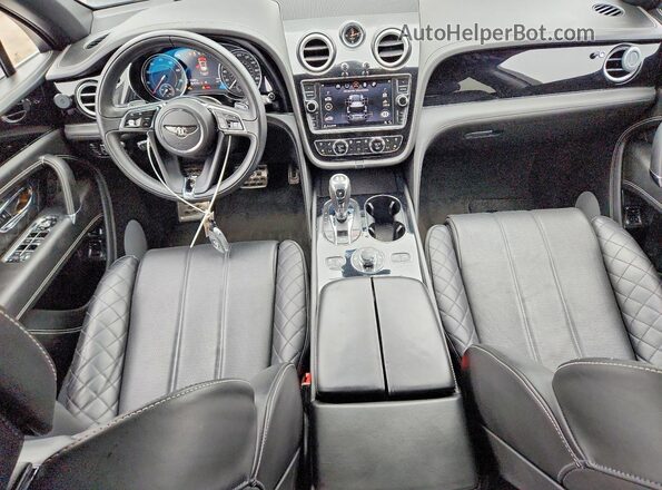SJAAC2ZV6JC017957 2018 BENTLEY BENTAYGA Black Առջևի վահանակի տեսք
