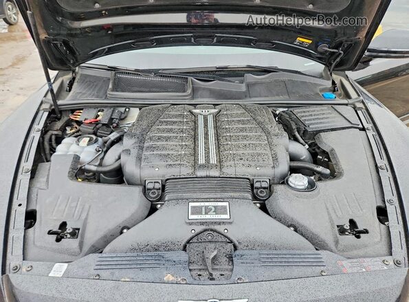 SJAAC2ZV6JC017957 2018 BENTLEY BENTAYGA Black Շարժիչի բաժամունքի տեսք