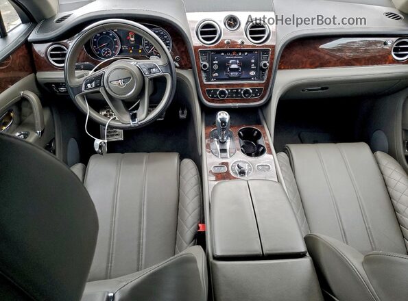 SJAAC2ZV7HC013149 2017 BENTLEY BENTAYGA Черный Вид панели приборов