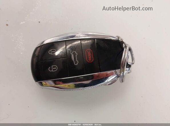 SJAAM2ZV1LC029787 2020 BENTLEY BENTAYGA White Dashboard view