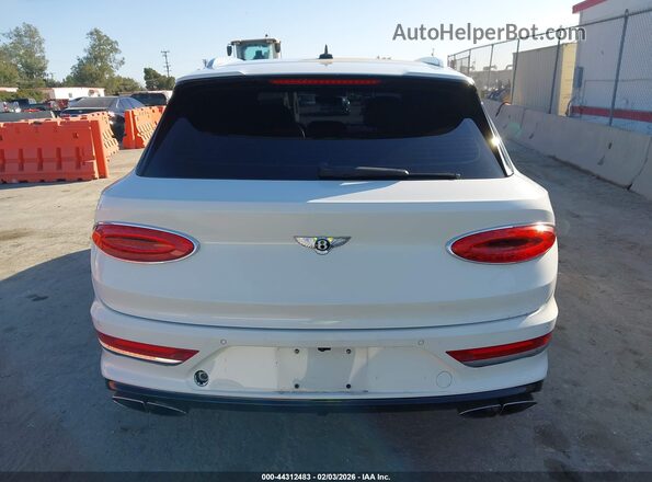 SJAAM2ZV6MC035120 2021 BENTLEY BENTAYGA White 